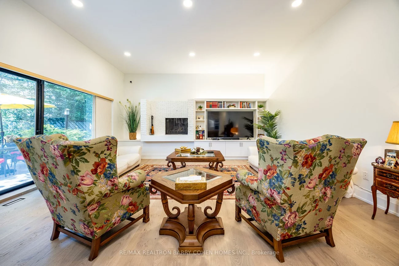 10, Penwood, Banbury-Don Mills, Toronto