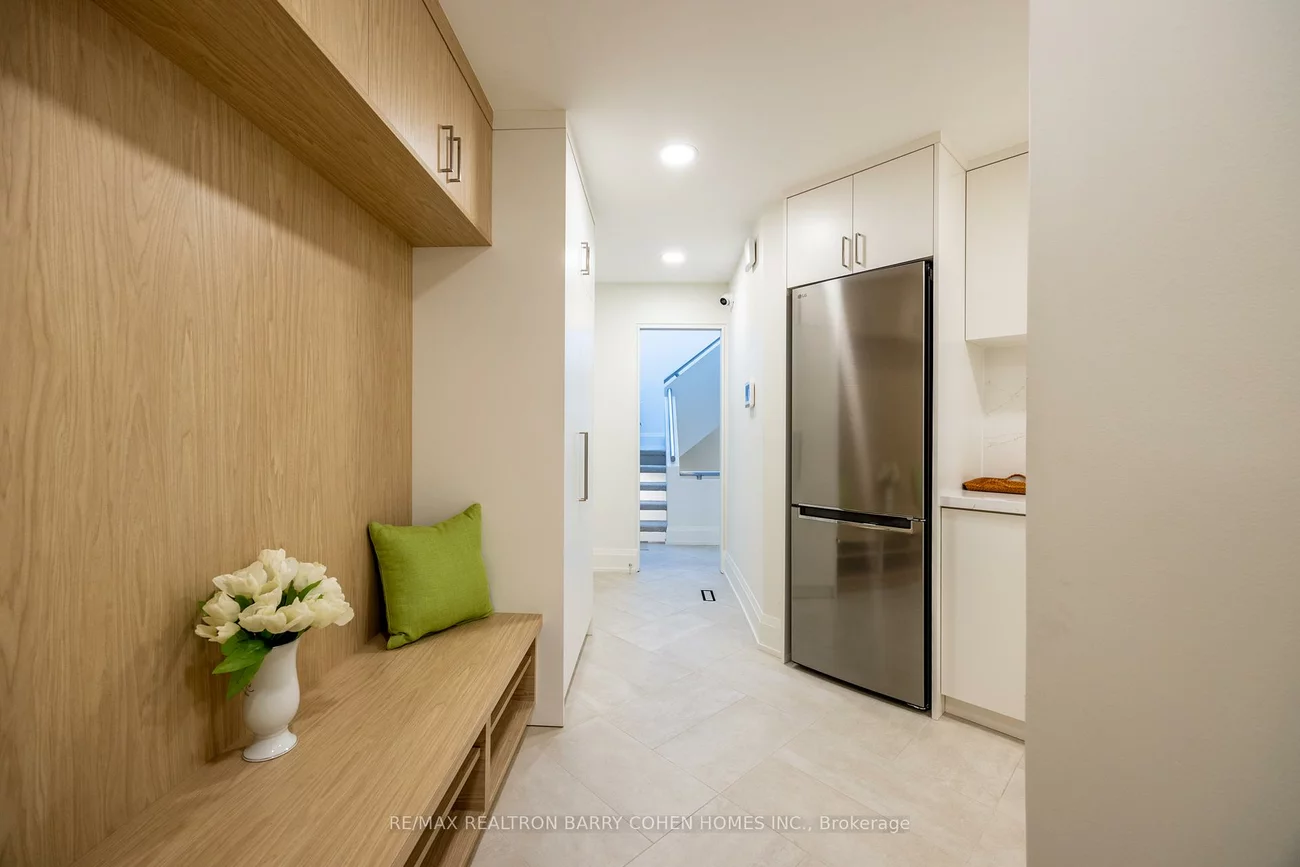 10, Penwood, Banbury-Don Mills, Toronto