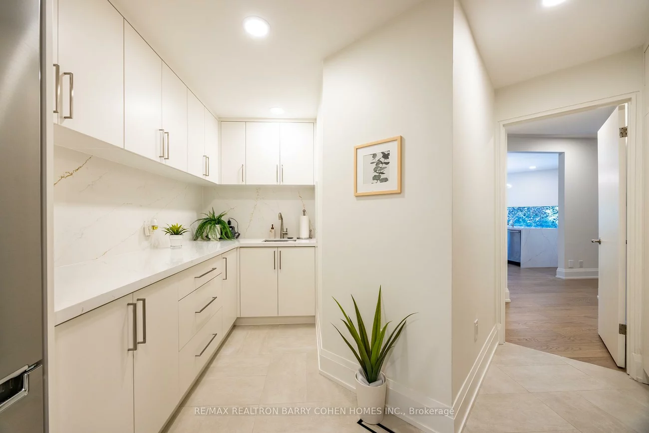 10, Penwood, Banbury-Don Mills, Toronto