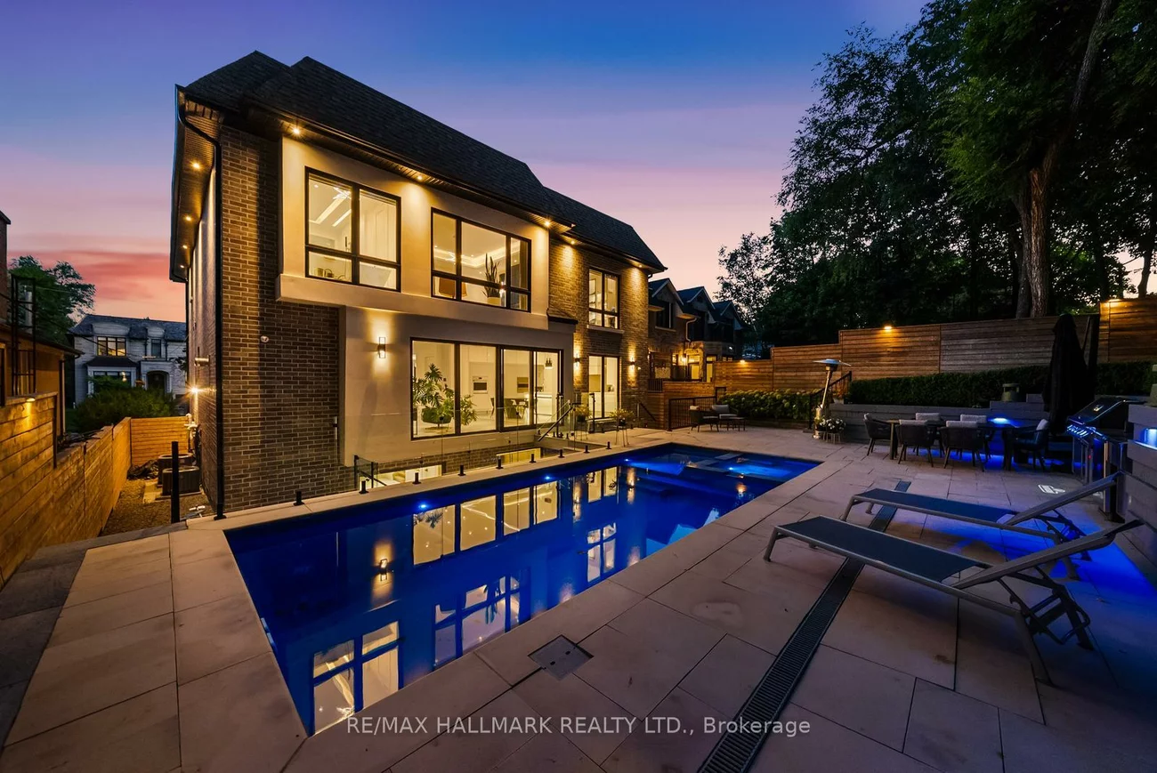 65, Whittaker, Bayview Village, Toronto