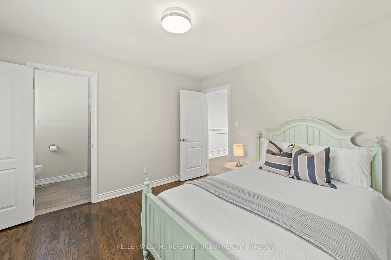 116, Elmhurst, Lansing-Westgate, Toronto