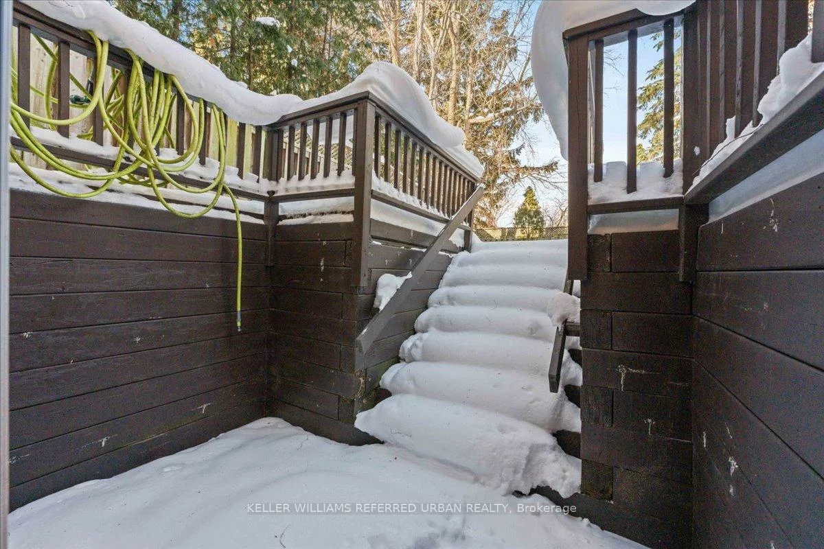 116, Elmhurst, Lansing-Westgate, Toronto