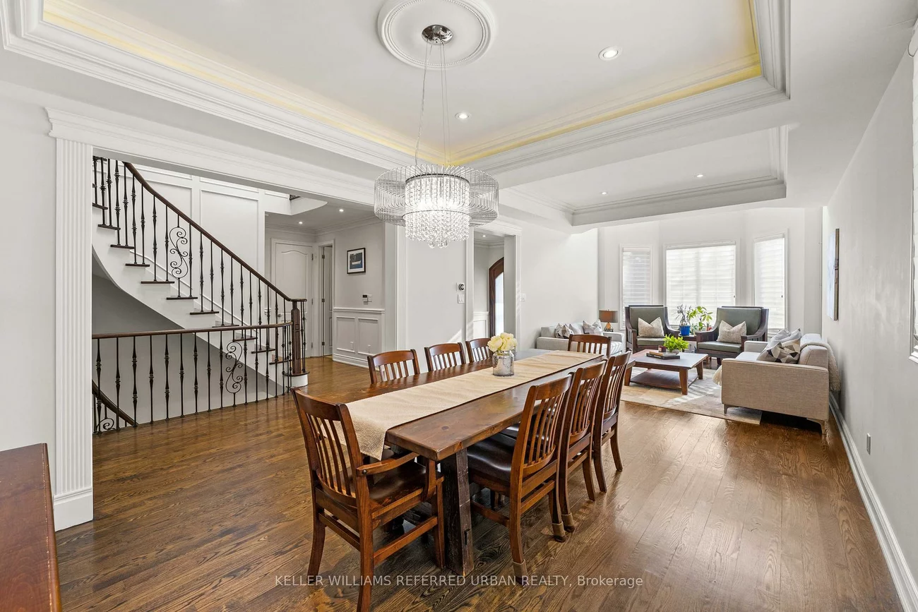 116, Elmhurst, Lansing-Westgate, Toronto