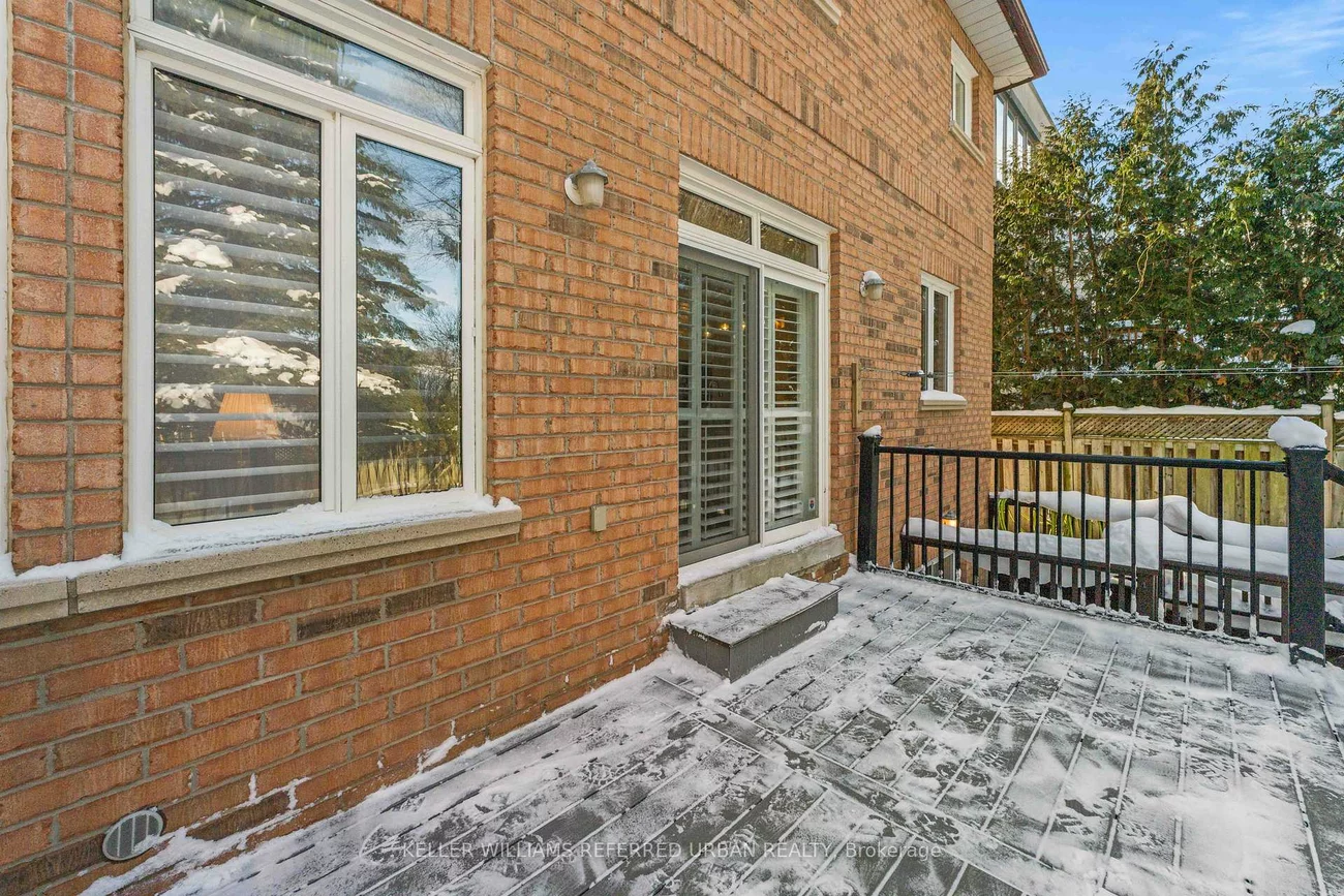 116, Elmhurst, Lansing-Westgate, Toronto