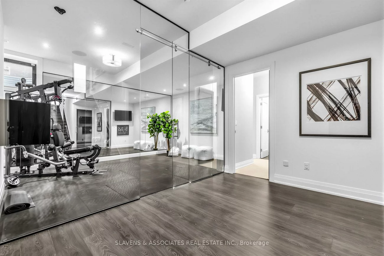 41, Invermay, Clanton Park, Toronto