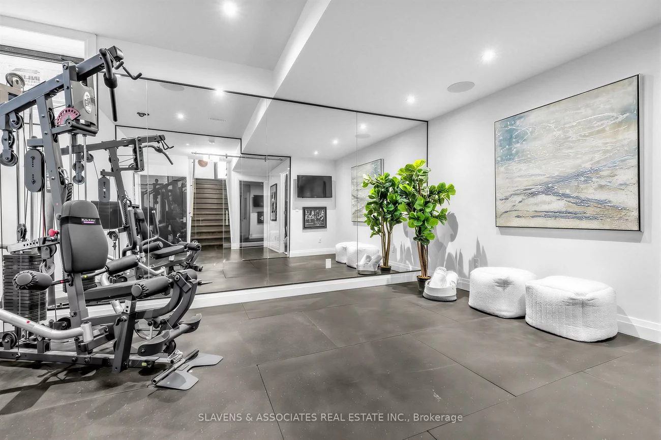 41, Invermay, Clanton Park, Toronto