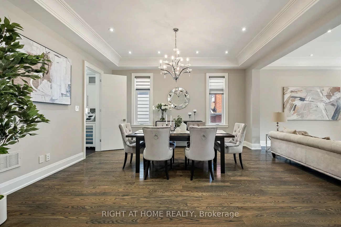 316, Churchill, Willowdale West, Toronto