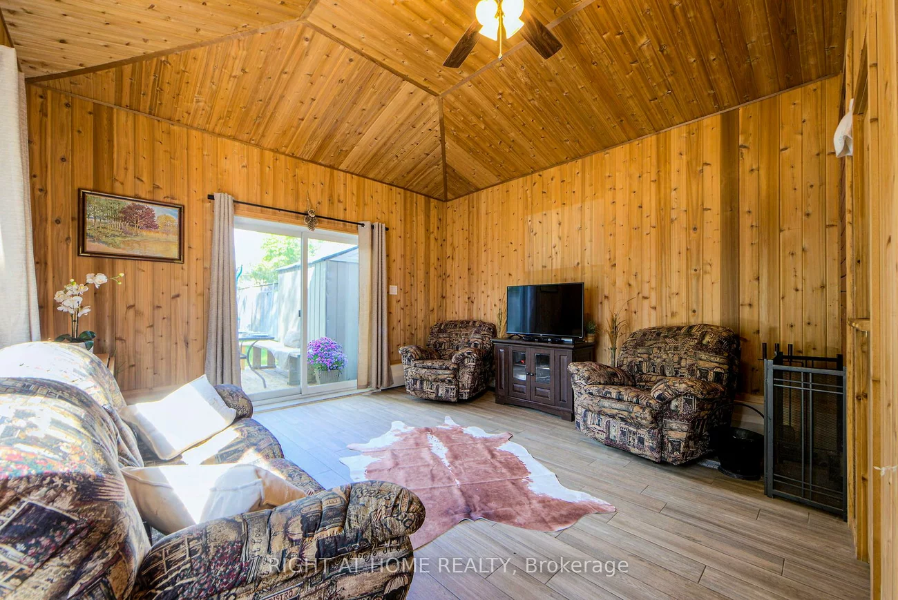 316, Churchill, Willowdale West, Toronto