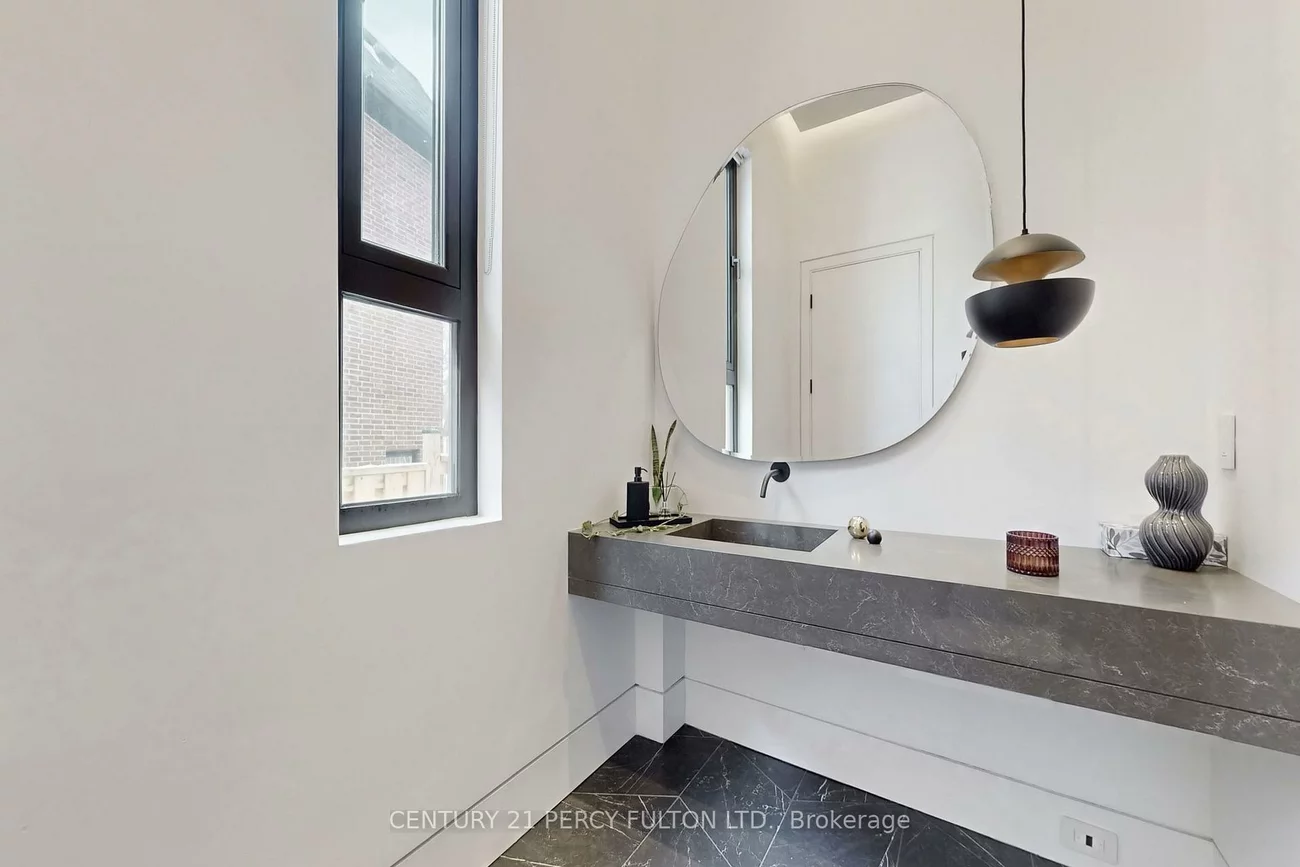 128, Anndale, Willowdale East, Toronto