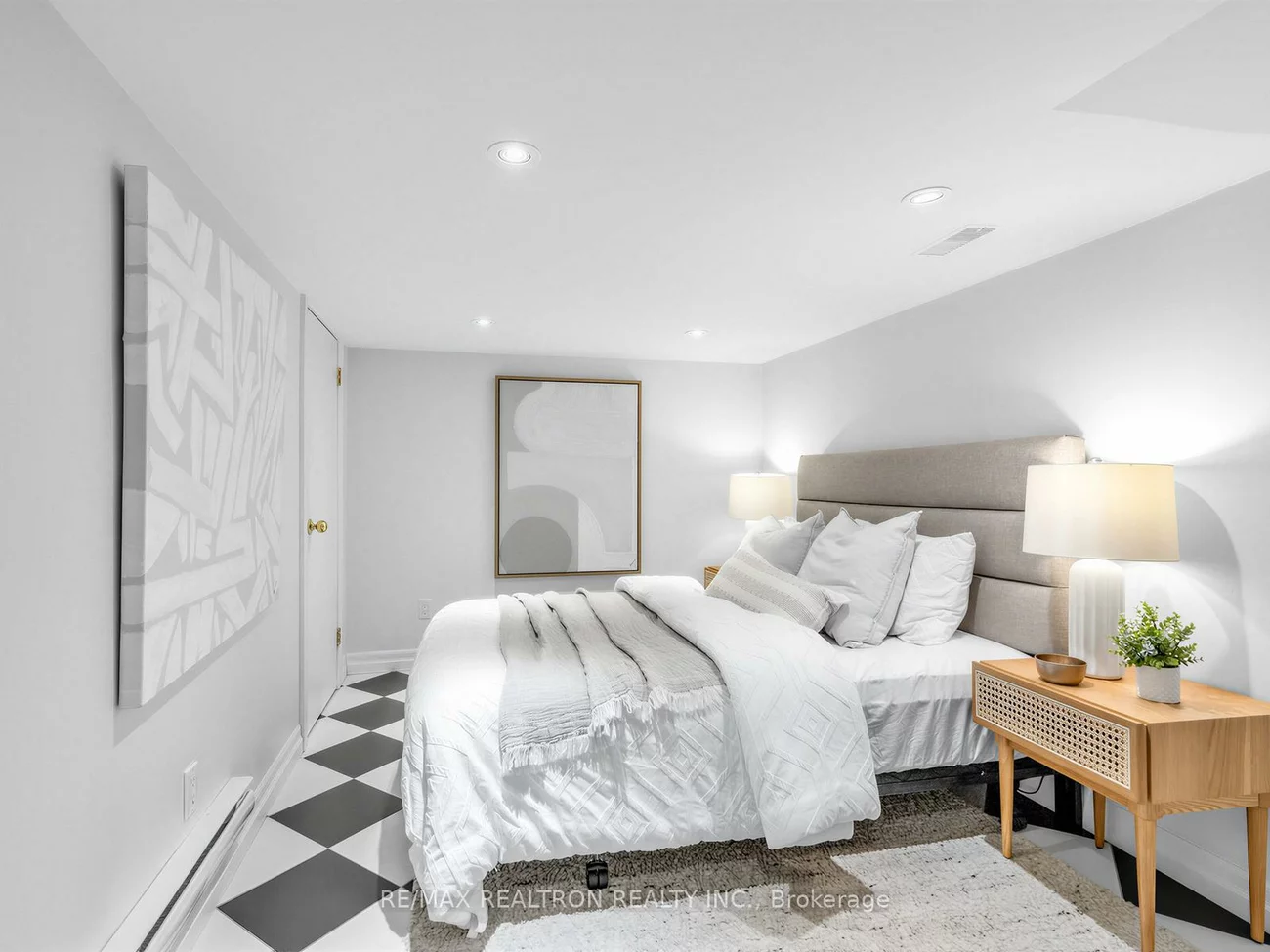 319, Wychwood, Humewood-Cedarvale, Toronto