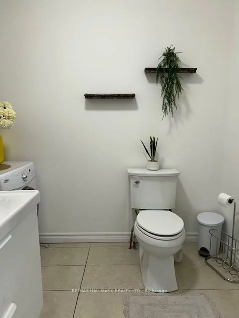 20, Yucatan, Pleasant View, Toronto