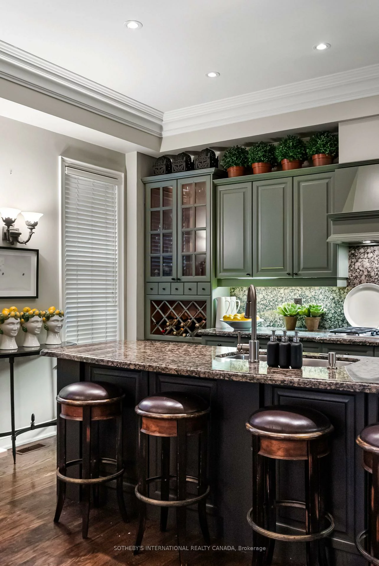 74, Aberdeen, Cabbagetown-South St. James Town, Toronto