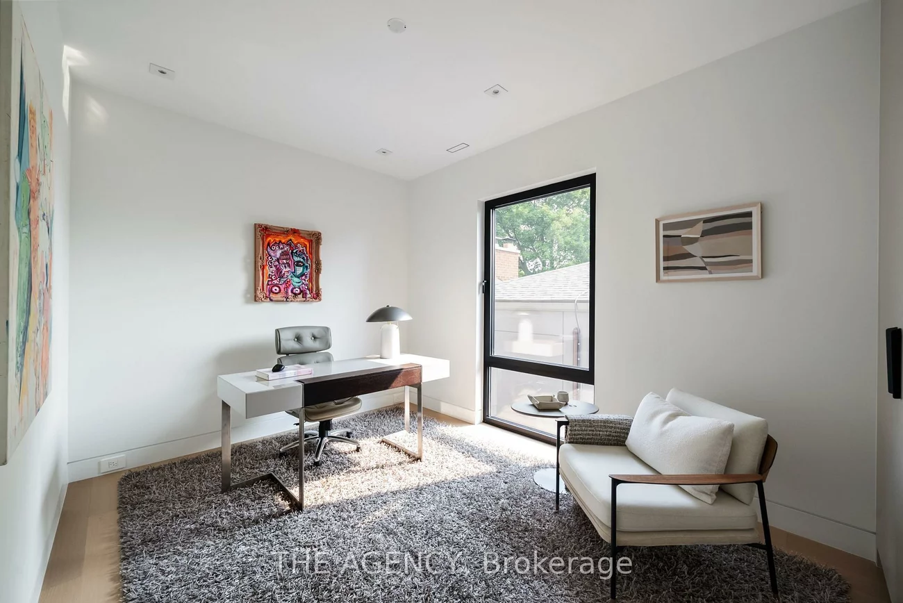 126, Sherwood, Mount Pleasant East, Toronto