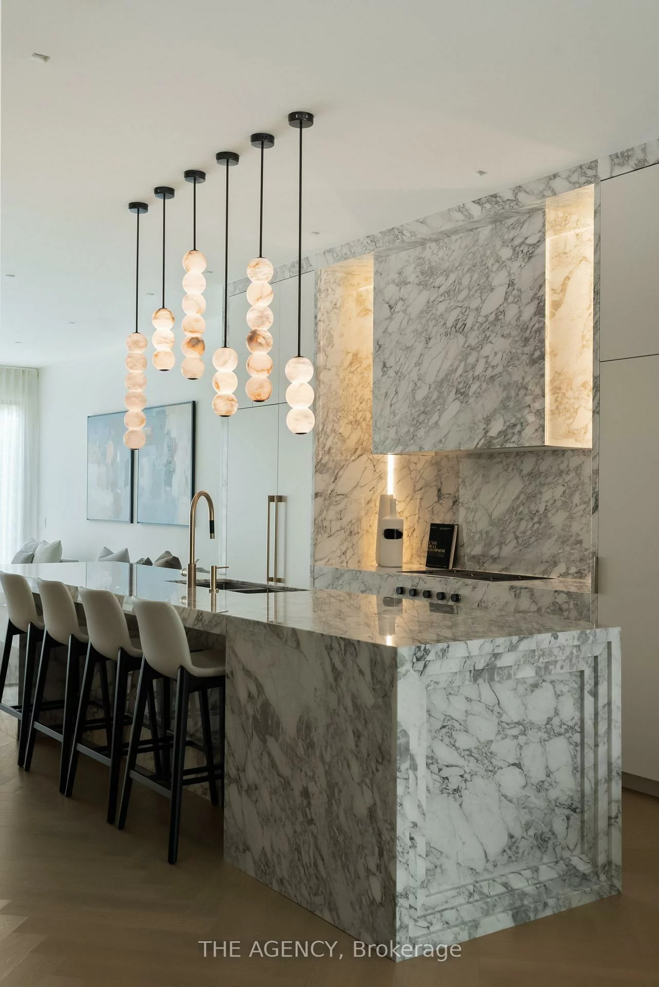 126, Sherwood, Mount Pleasant East, Toronto