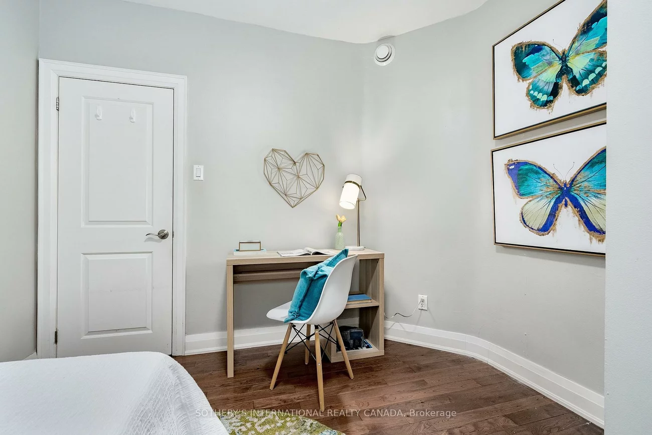 412, Wellesley, Cabbagetown-South St. James Town, Toronto