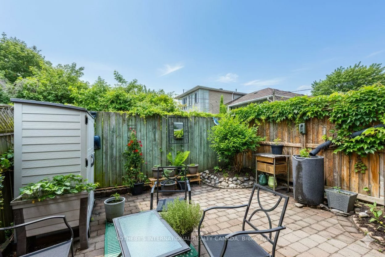 412, Wellesley, Cabbagetown-South St. James Town, Toronto