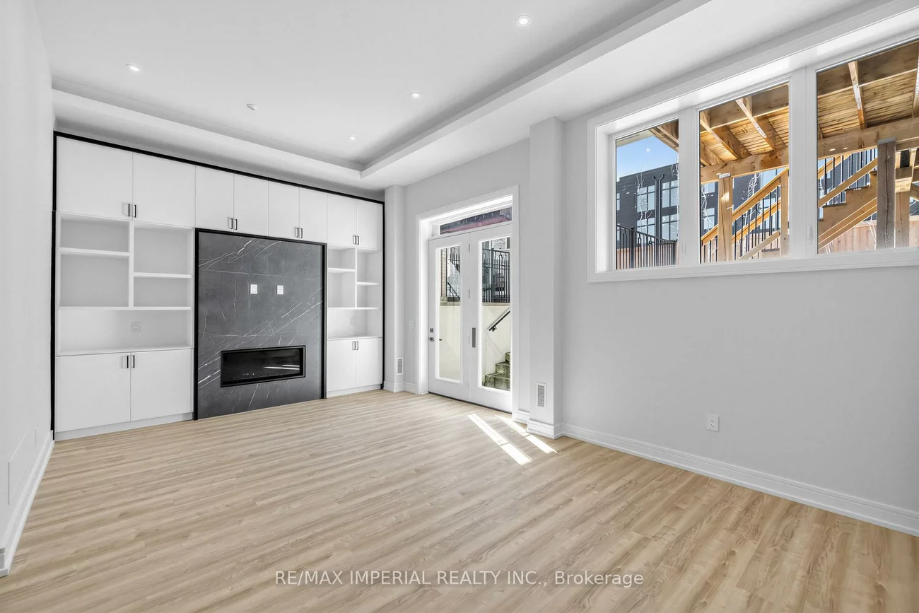 68, Lynnhaven, Englemount-Lawrence, Toronto