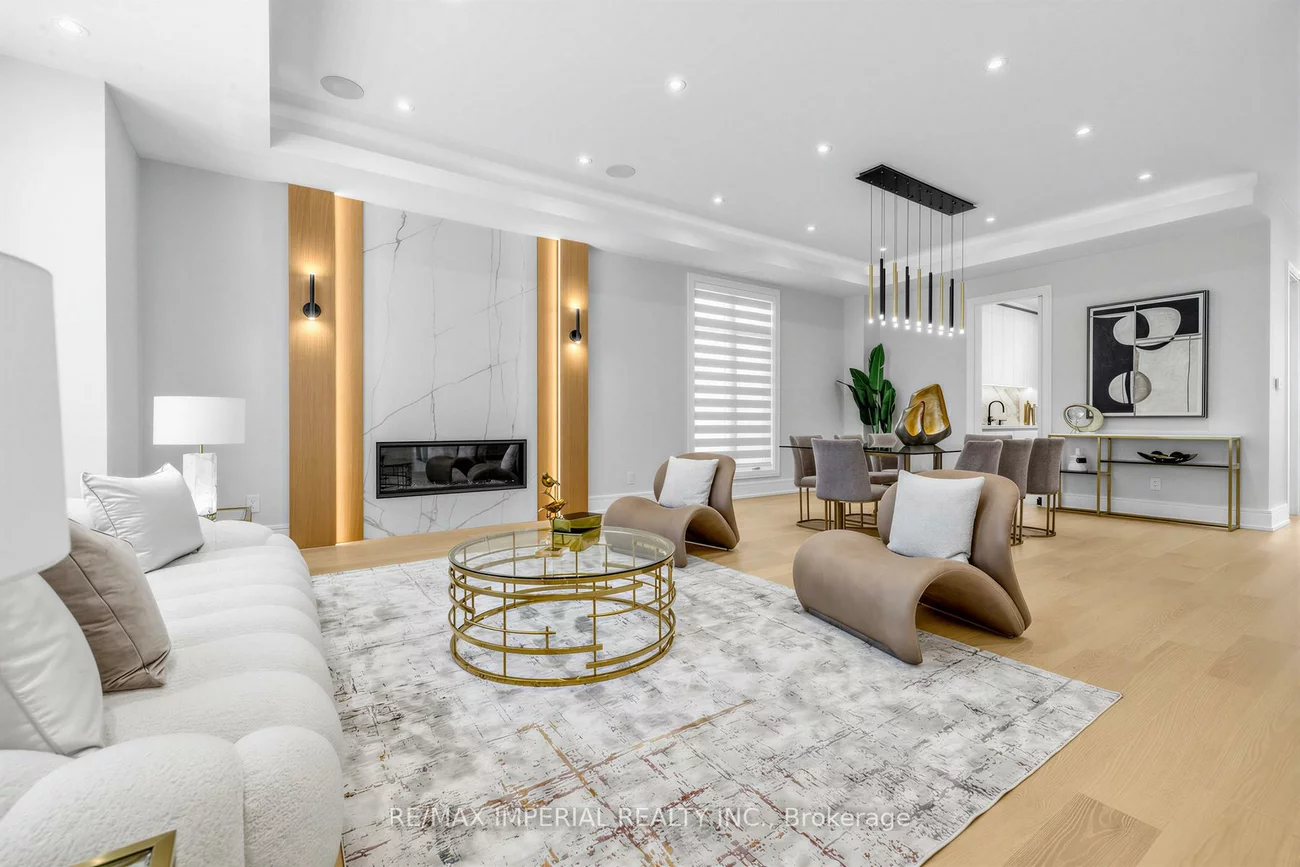 68, Lynnhaven, Englemount-Lawrence, Toronto