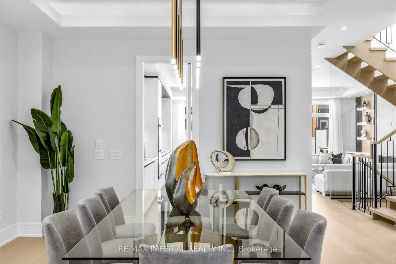 68, Lynnhaven, Englemount-Lawrence, Toronto