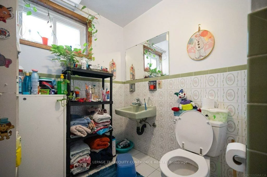 473, Hounslow, Willowdale West, Toronto