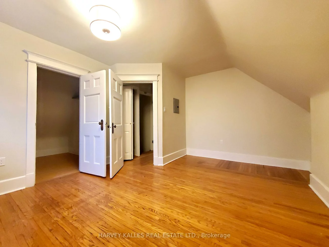 27, Dalton, Annex, Toronto