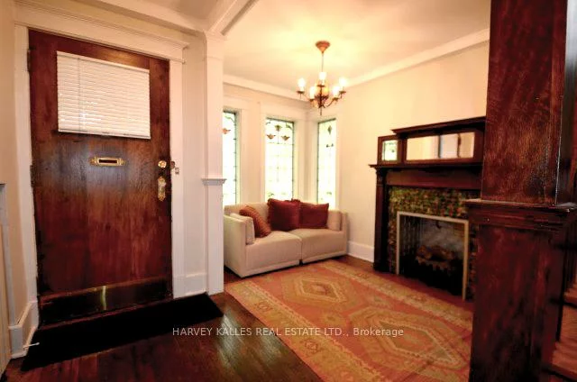 27, Dalton, Annex, Toronto