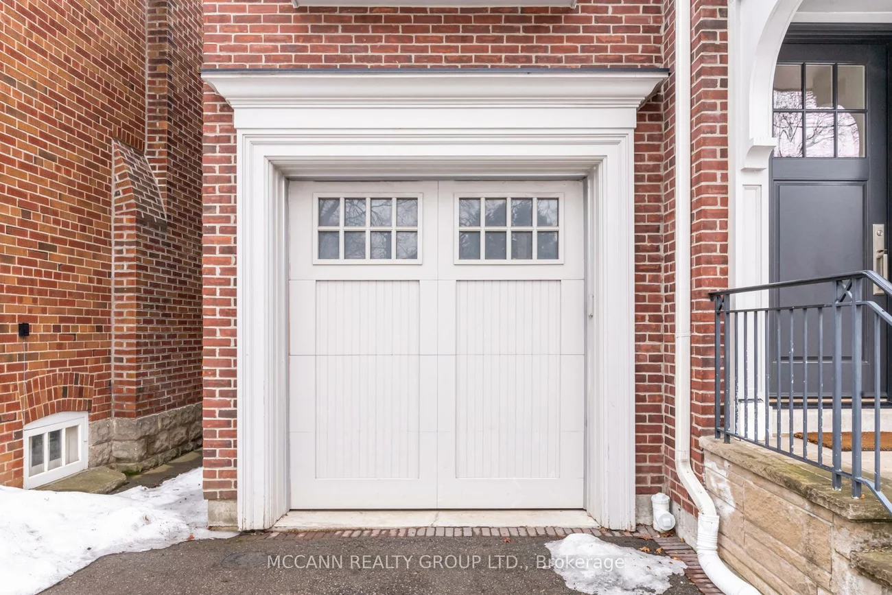 172, Hanna, Leaside, Toronto