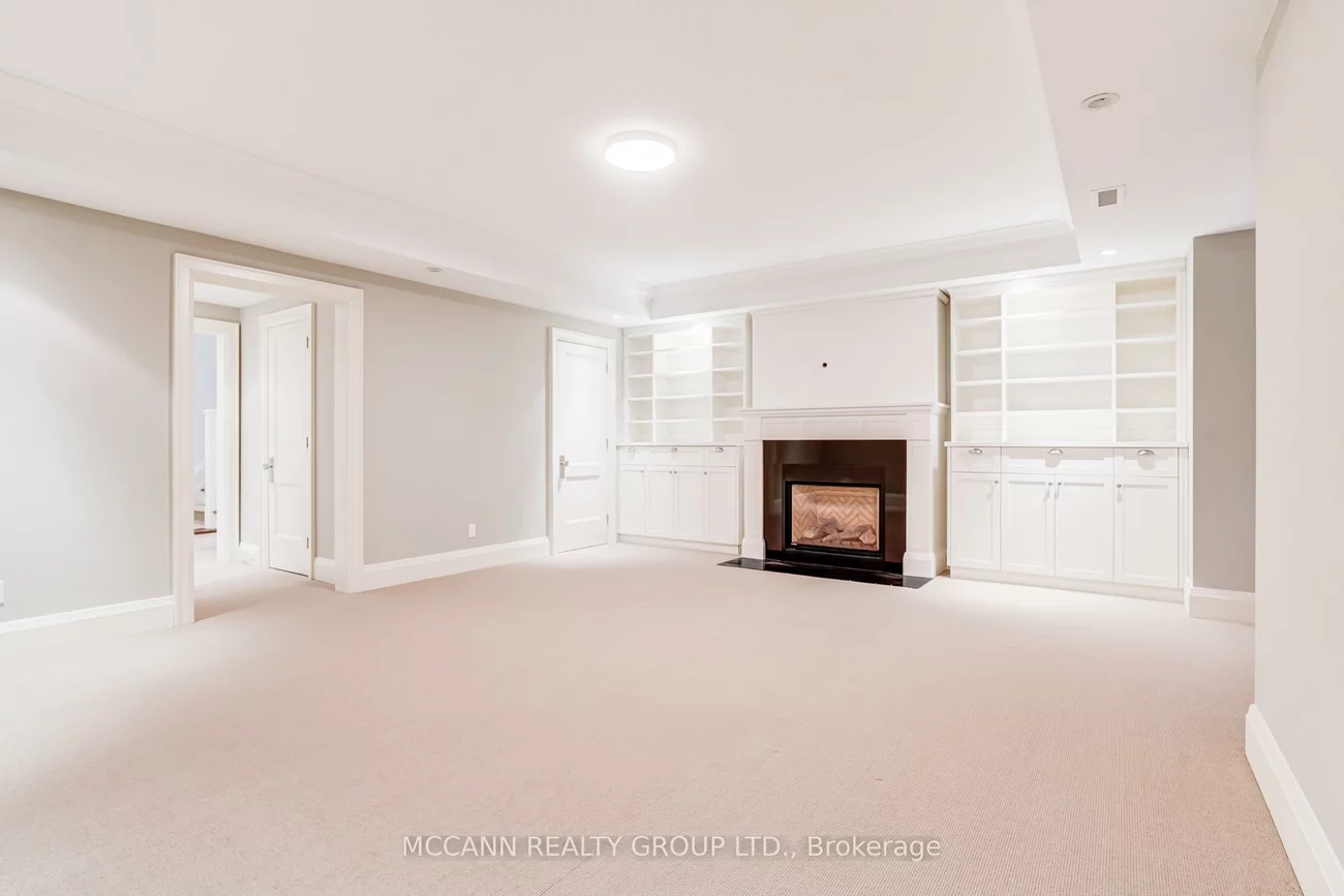 172, Hanna, Leaside, Toronto