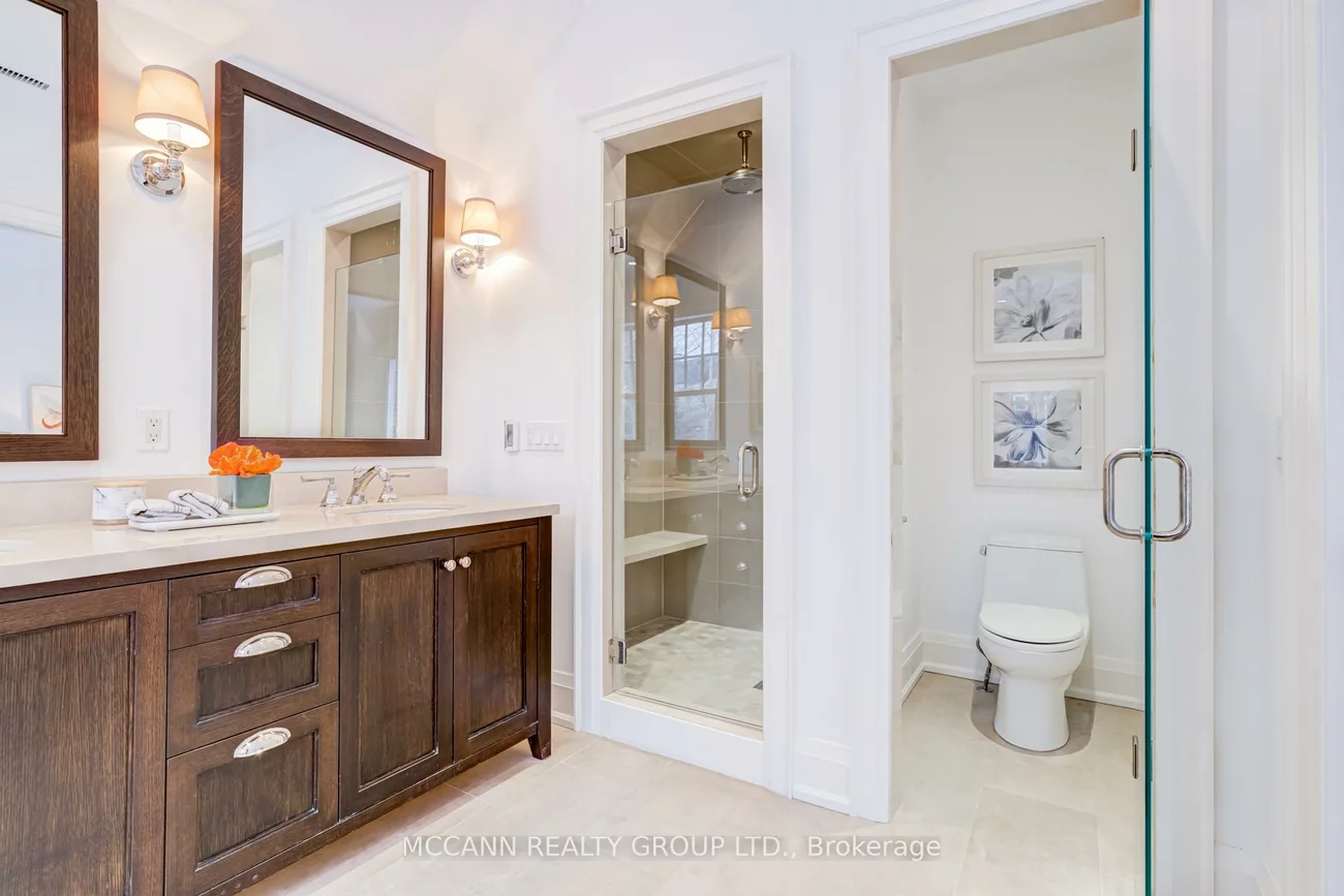 172, Hanna, Leaside, Toronto