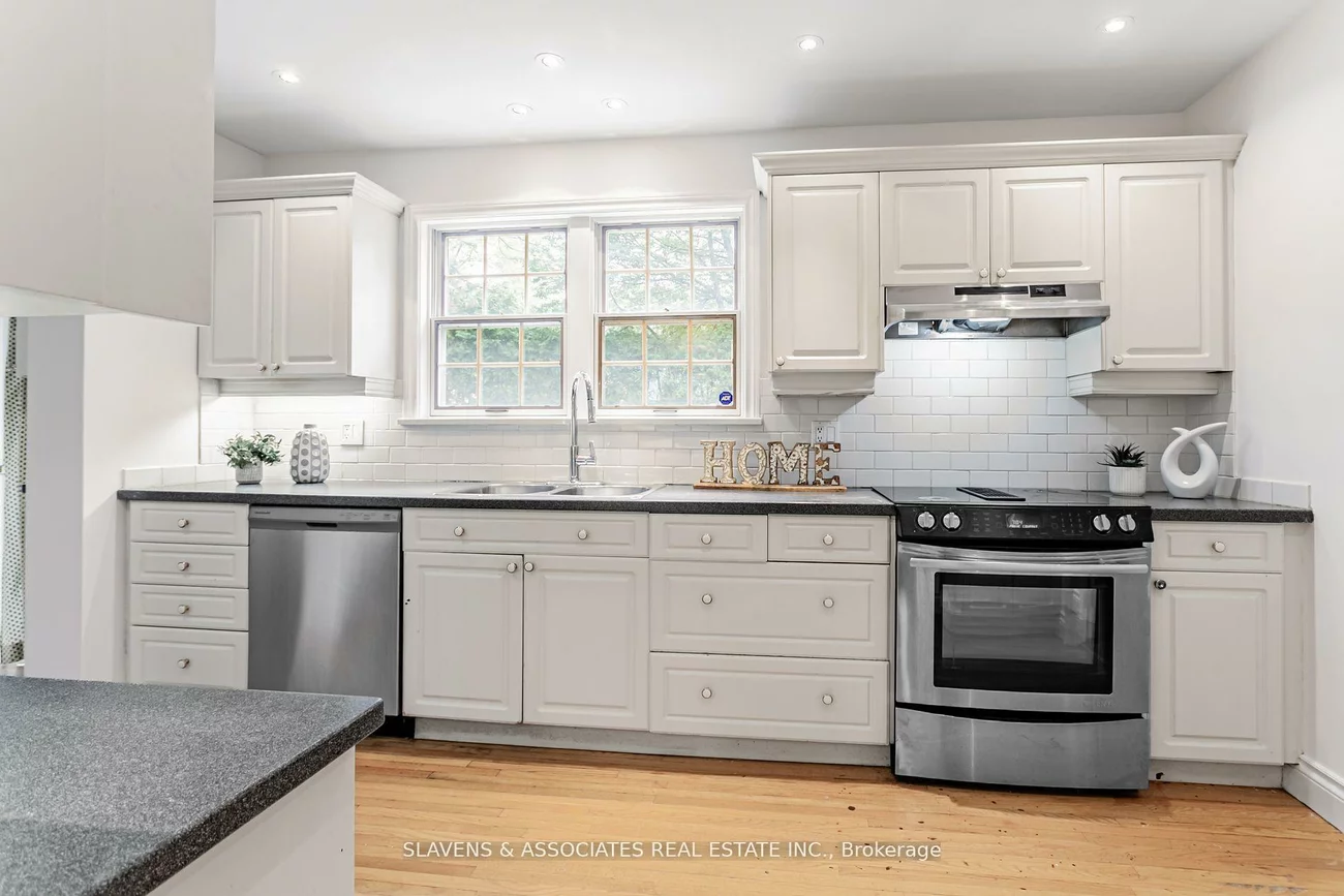 123, Lord Seaton, St. Andrew-Windfields, Toronto