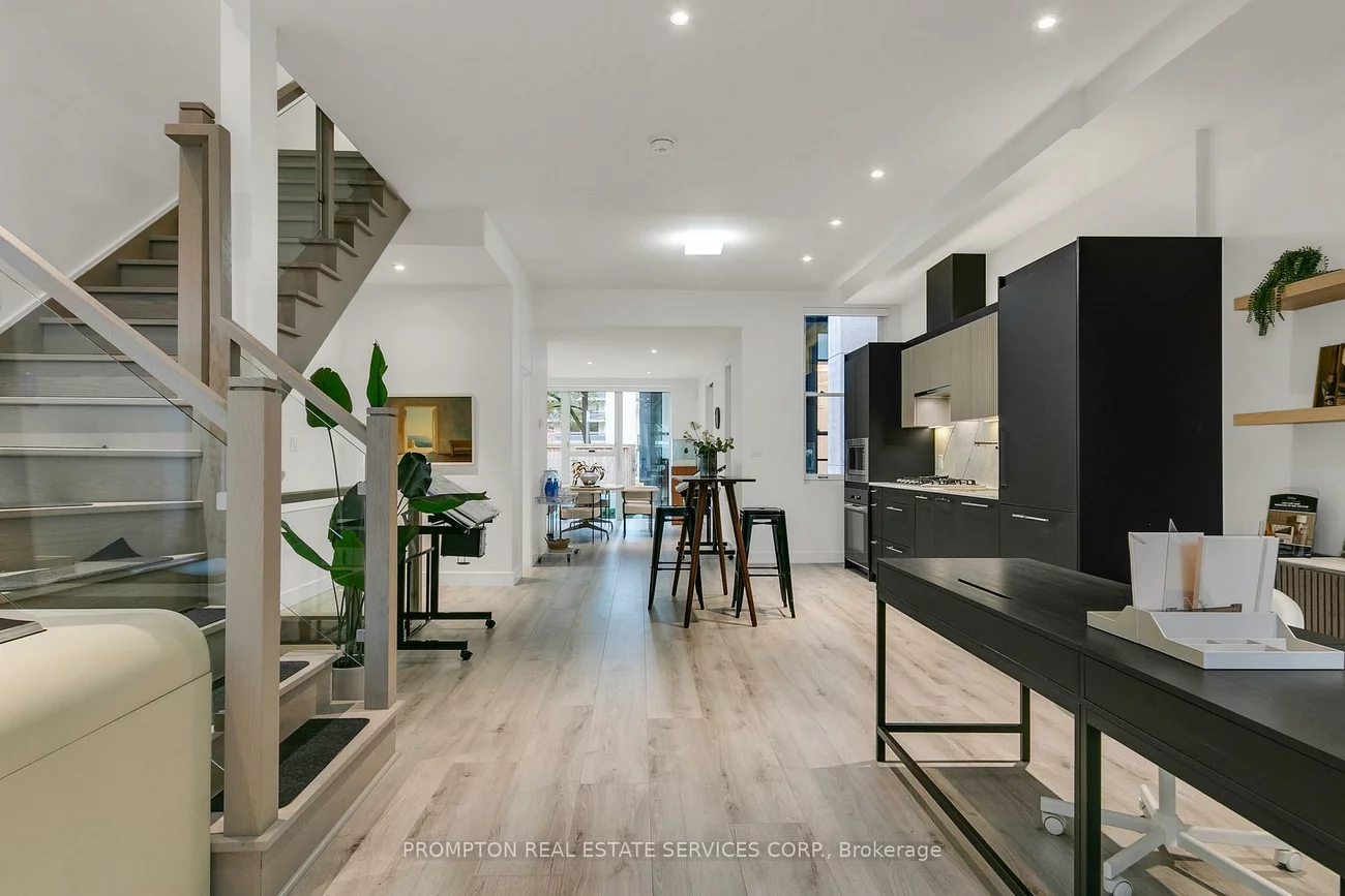 11, Gloucester, Church-Yonge Corridor, Toronto