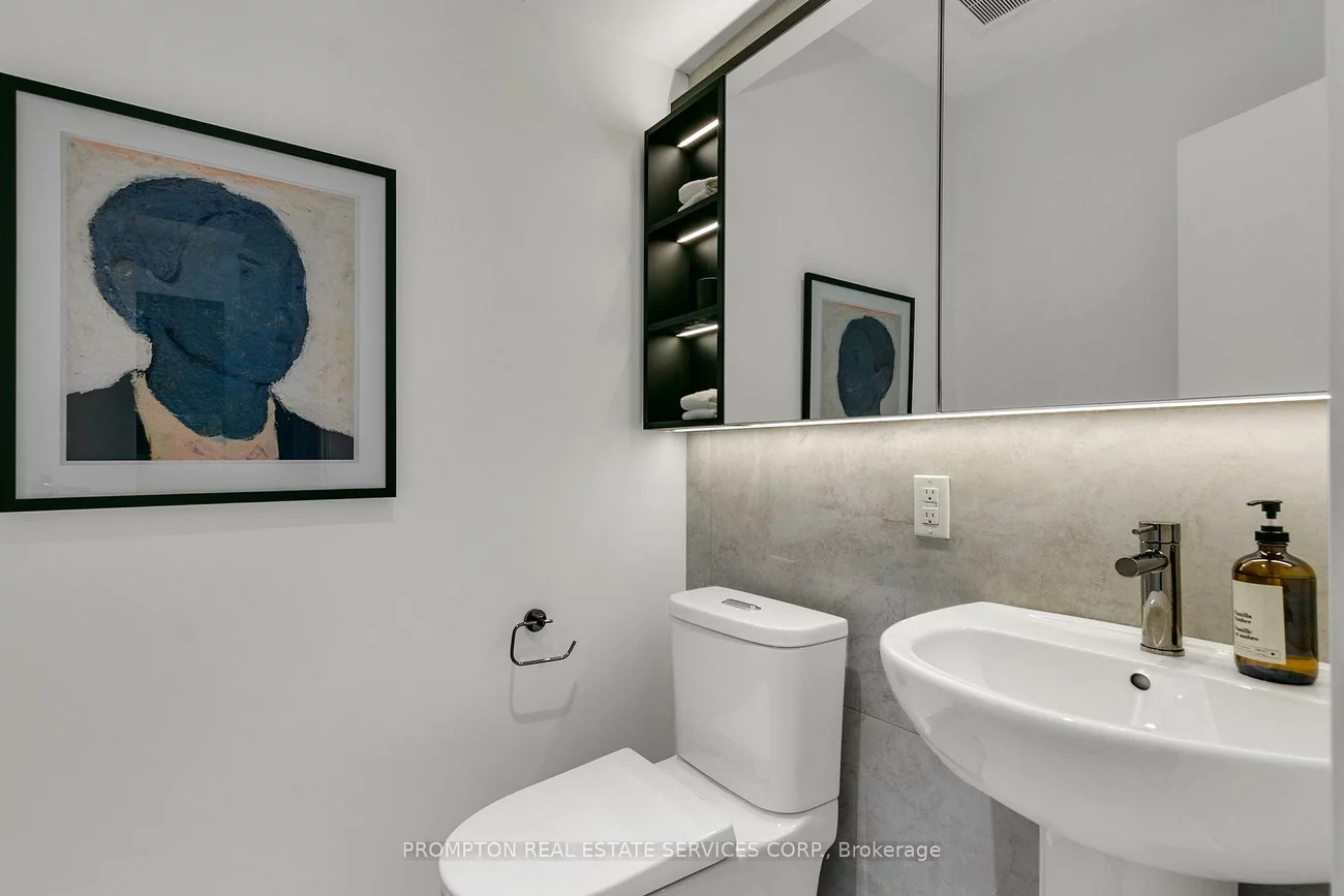 11, Gloucester, Church-Yonge Corridor, Toronto