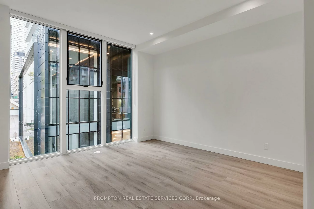 11, Gloucester, Church-Yonge Corridor, Toronto