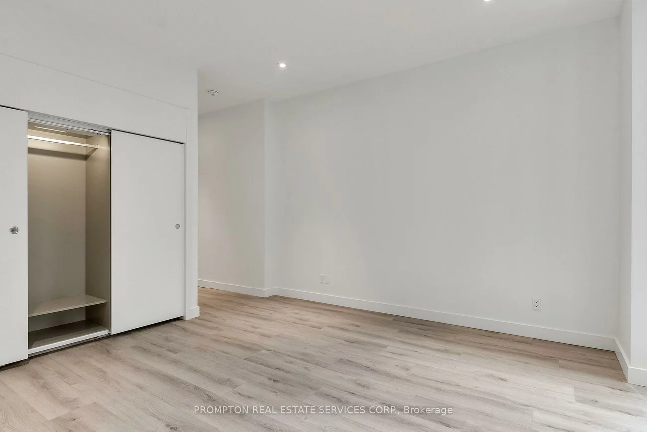 11, Gloucester, Church-Yonge Corridor, Toronto