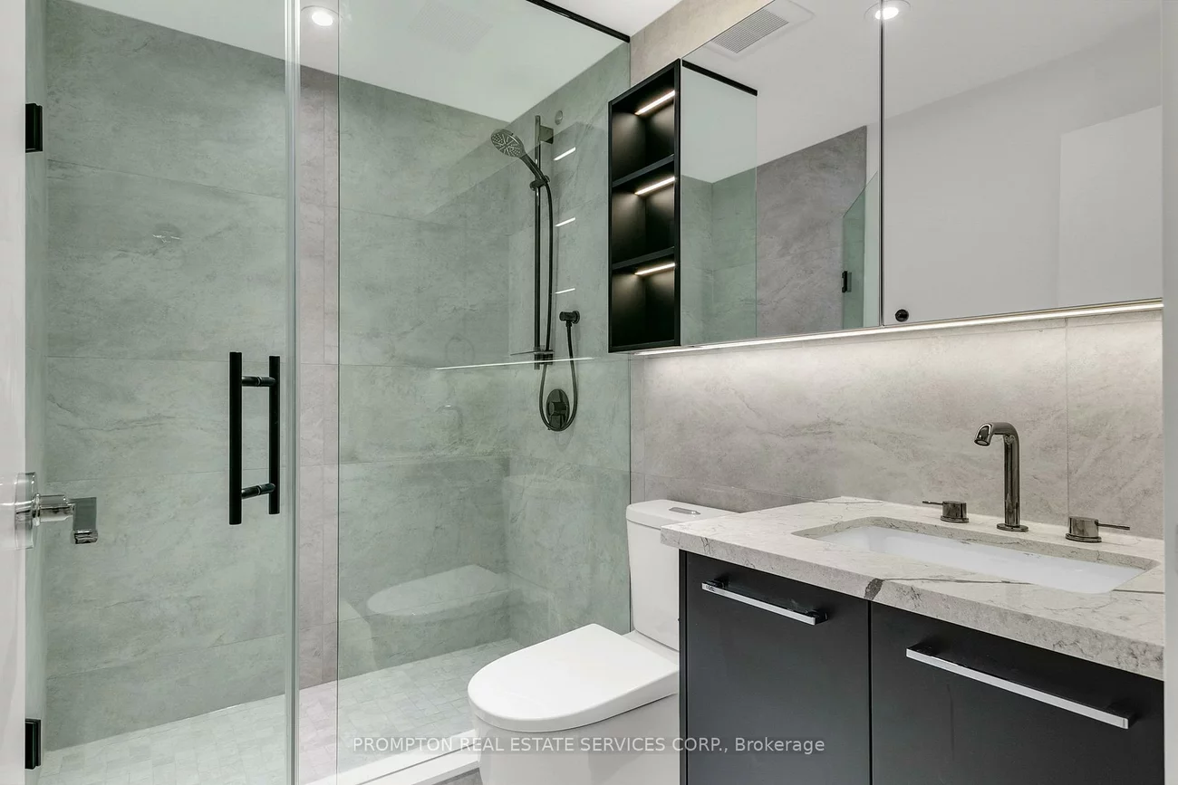 11, Gloucester, Church-Yonge Corridor, Toronto