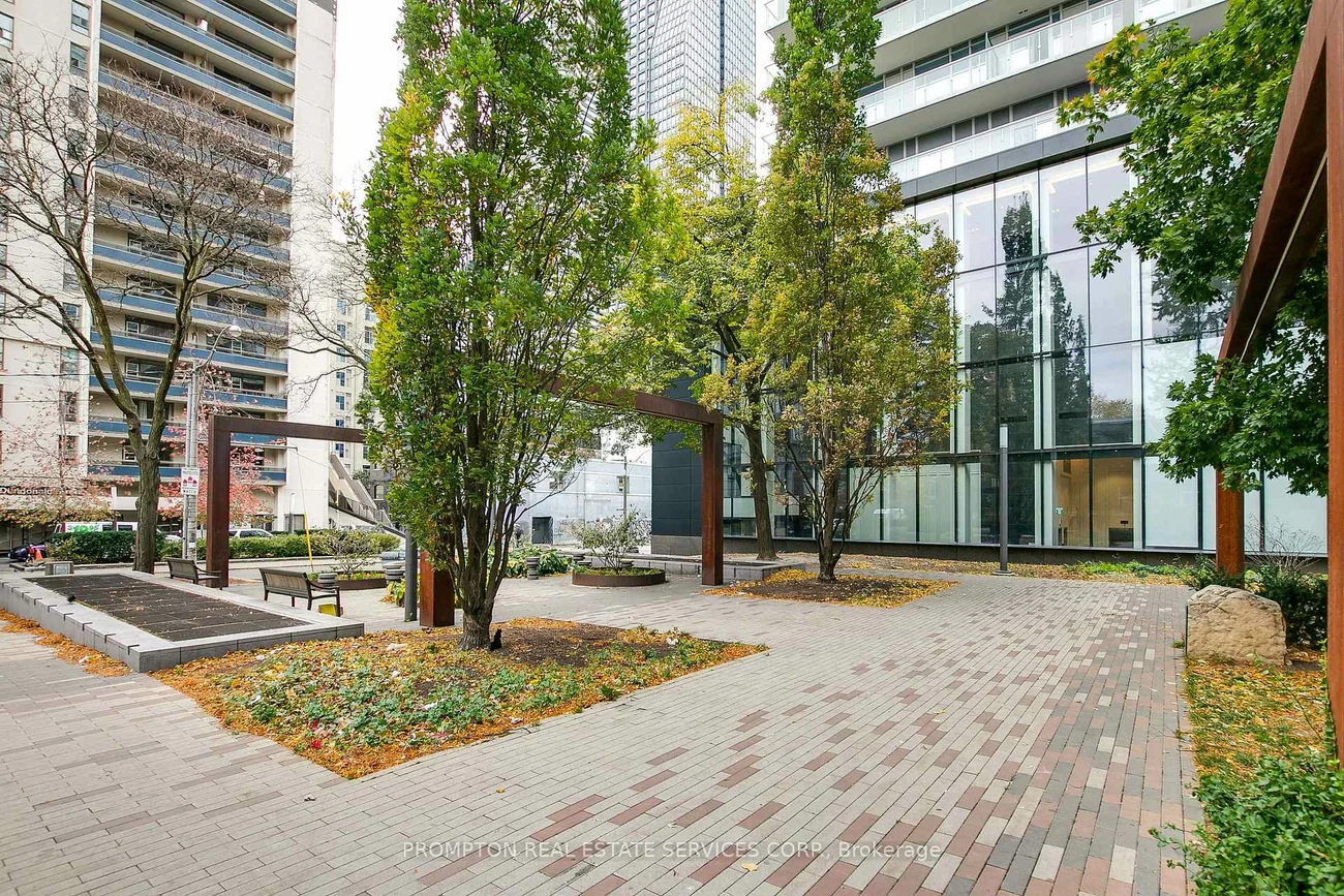 11, Gloucester, Church-Yonge Corridor, Toronto