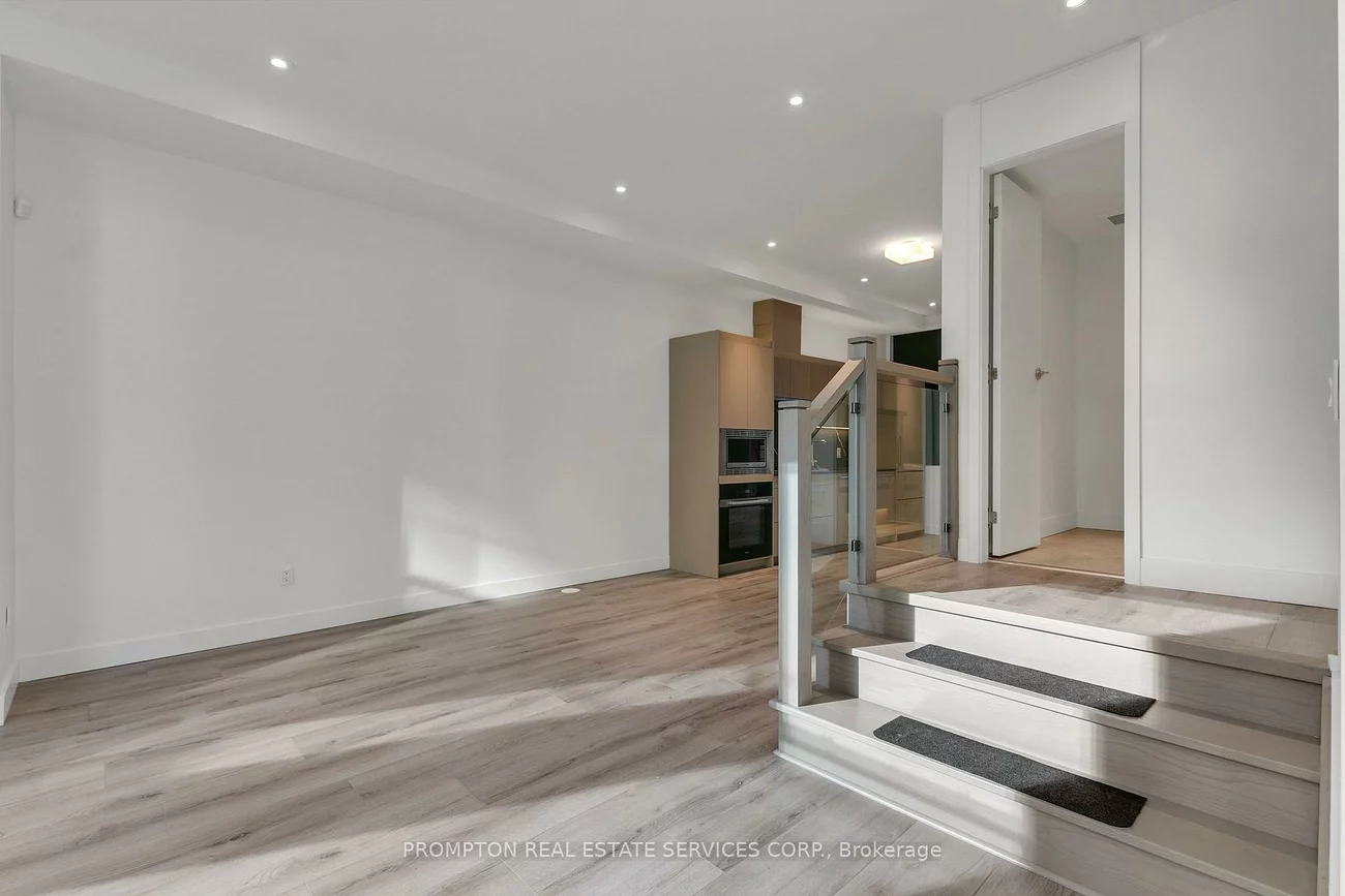 9, Gloucester, Church-Yonge Corridor, Toronto