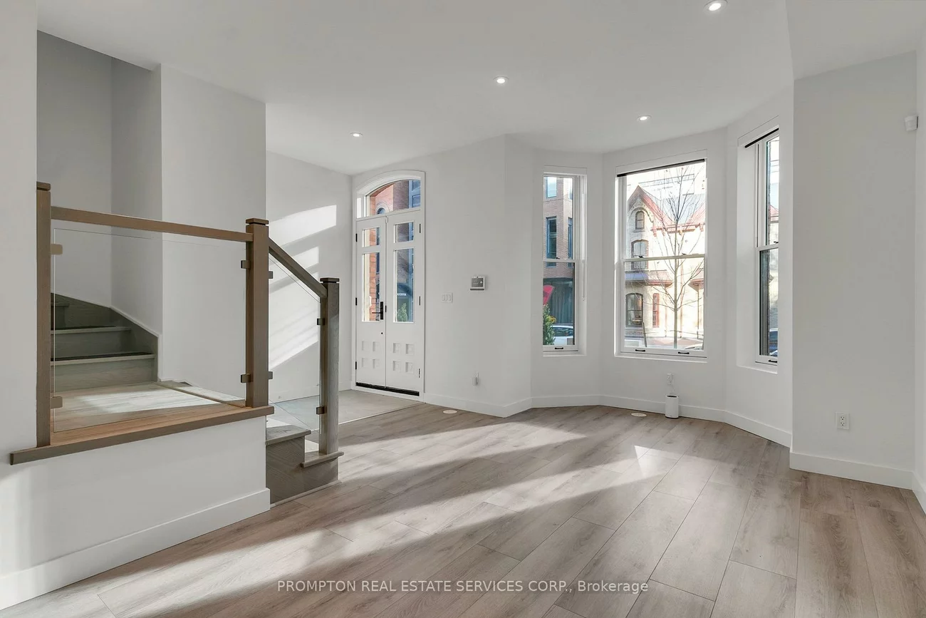 9, Gloucester, Church-Yonge Corridor, Toronto