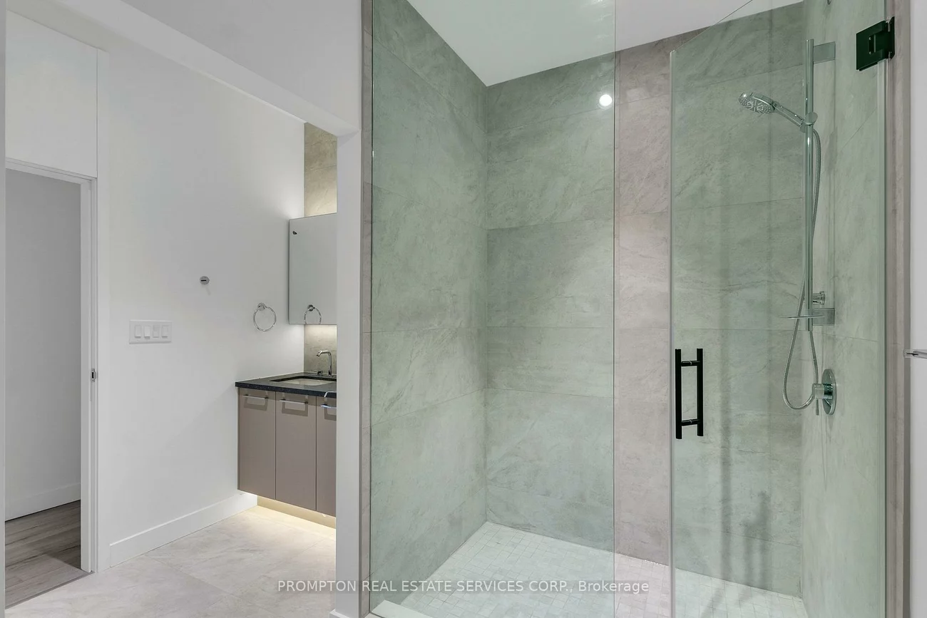 9, Gloucester, Church-Yonge Corridor, Toronto