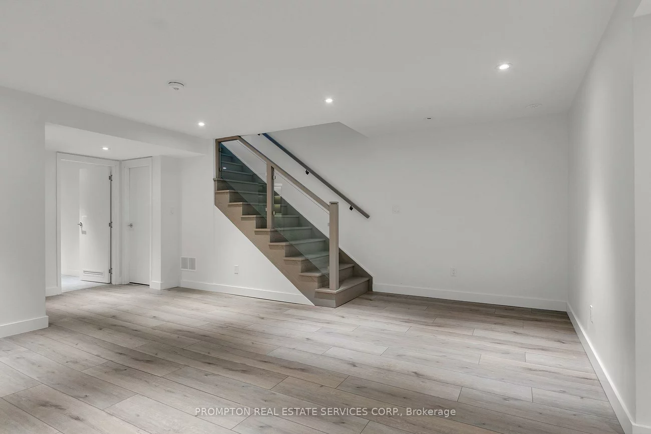 9, Gloucester, Church-Yonge Corridor, Toronto