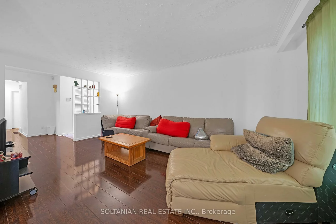 3053, Bayview, Bayview Village, Toronto