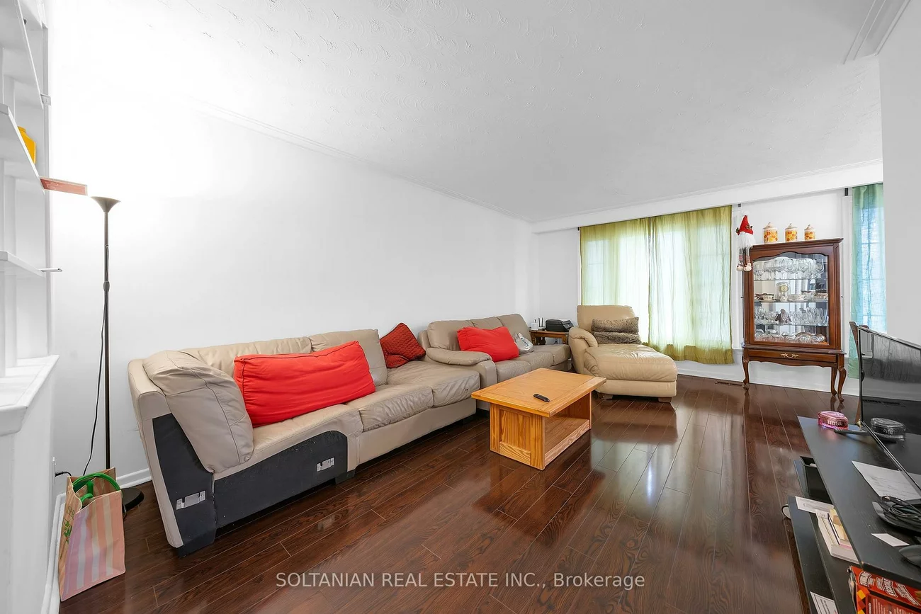 3053, Bayview, Bayview Village, Toronto
