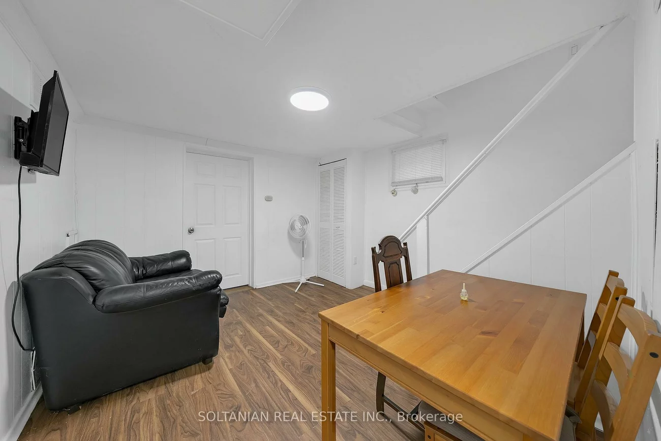 3053, Bayview, Bayview Village, Toronto