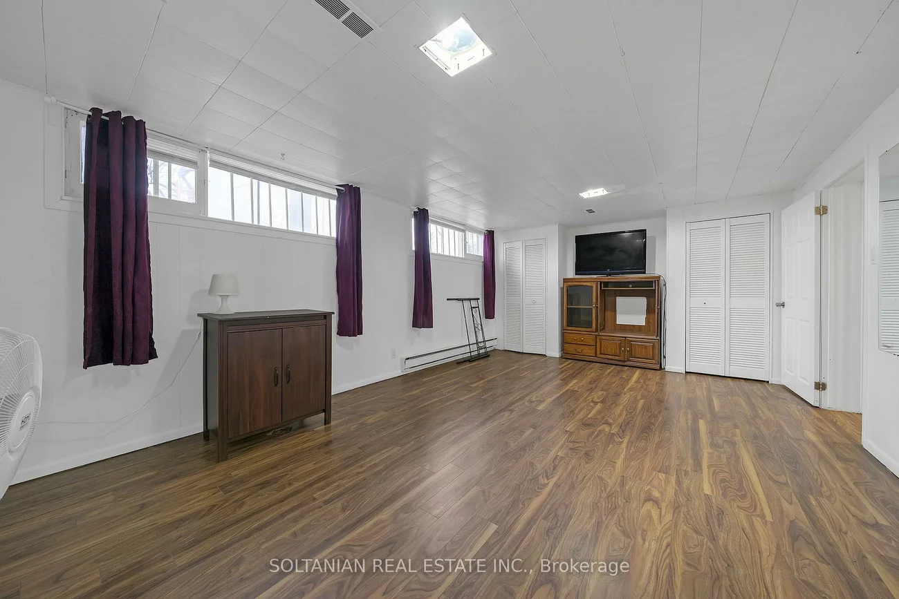 3053, Bayview, Bayview Village, Toronto