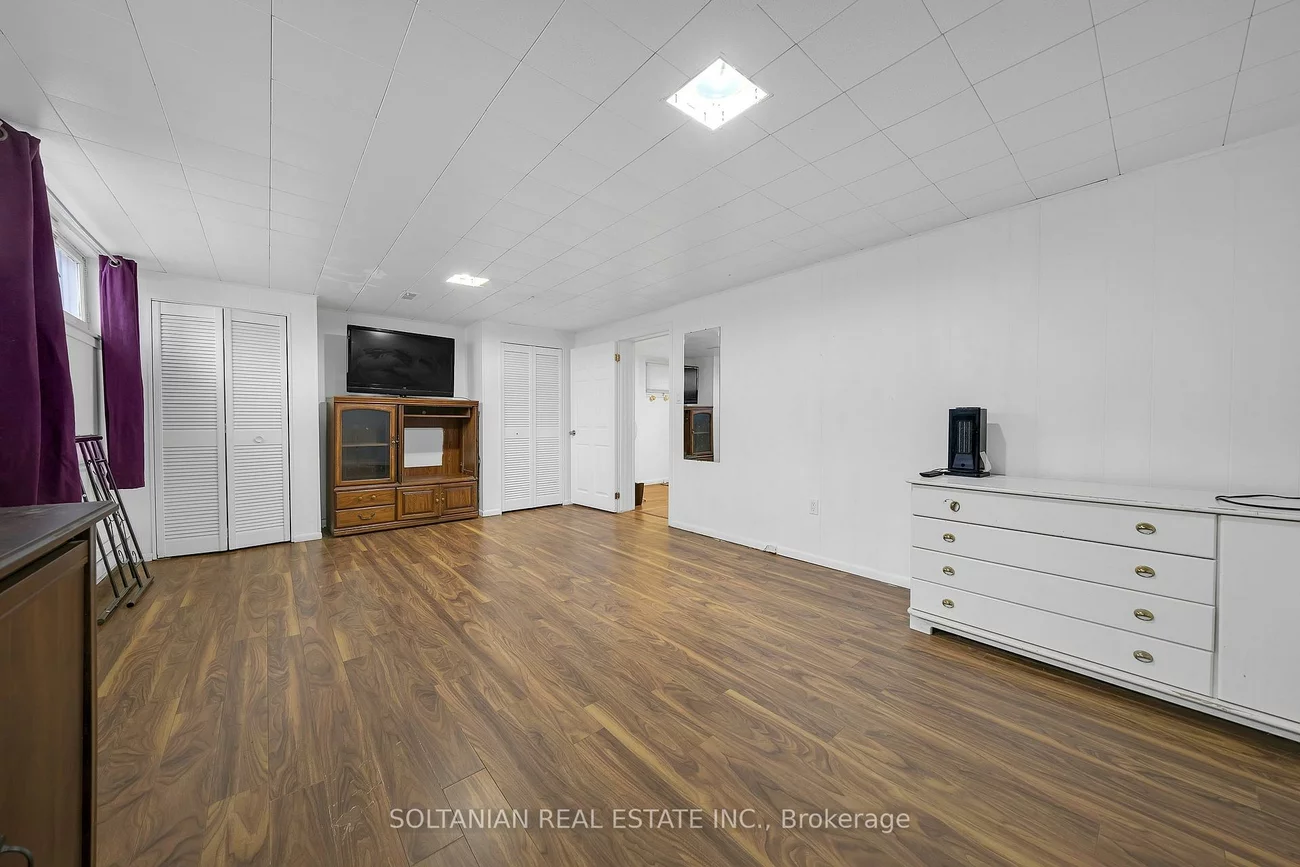 3053, Bayview, Bayview Village, Toronto