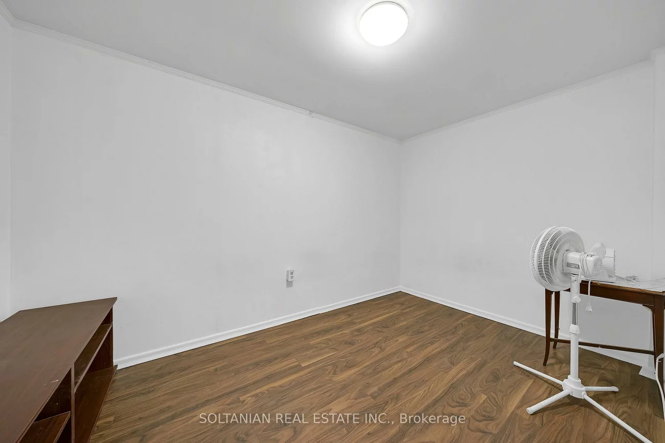 3053, Bayview, Bayview Village, Toronto