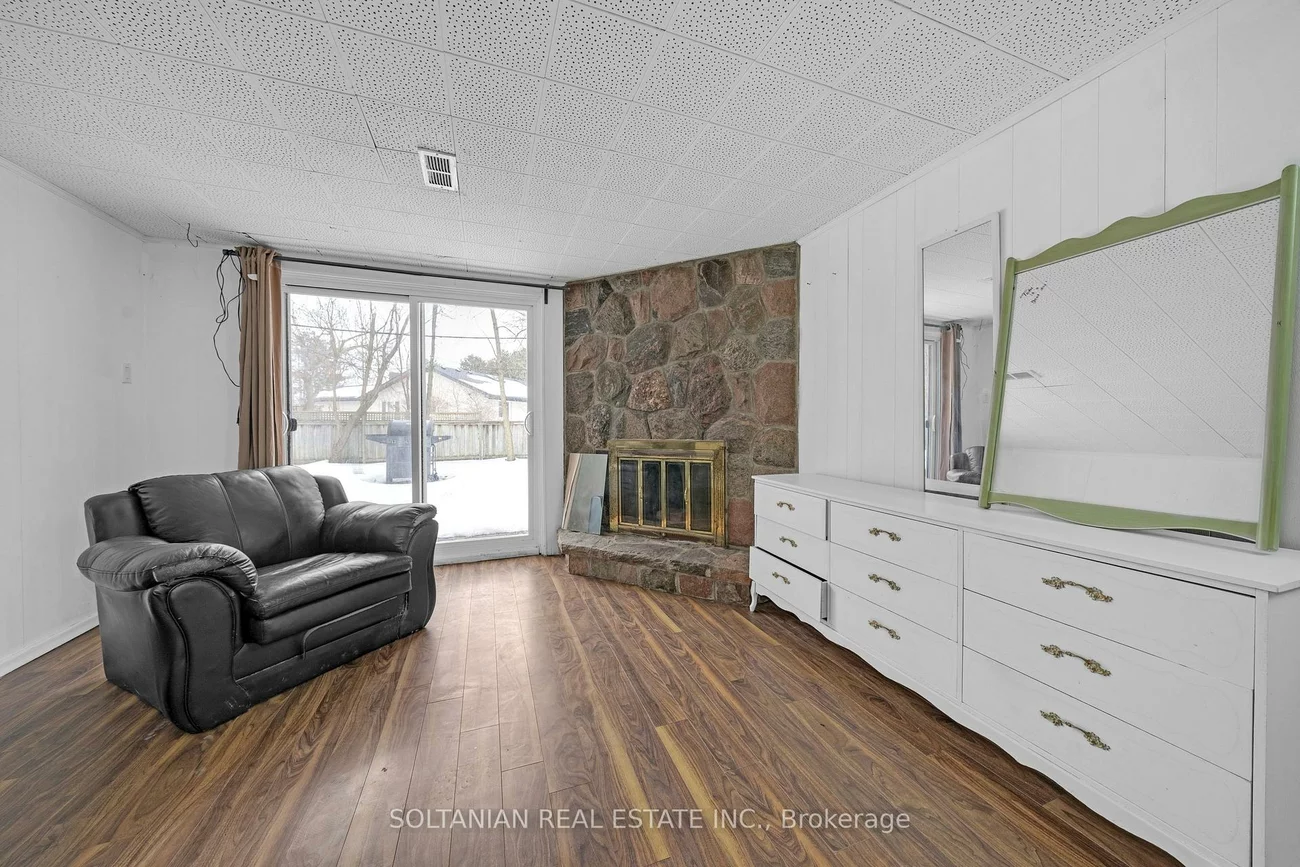 3053, Bayview, Bayview Village, Toronto