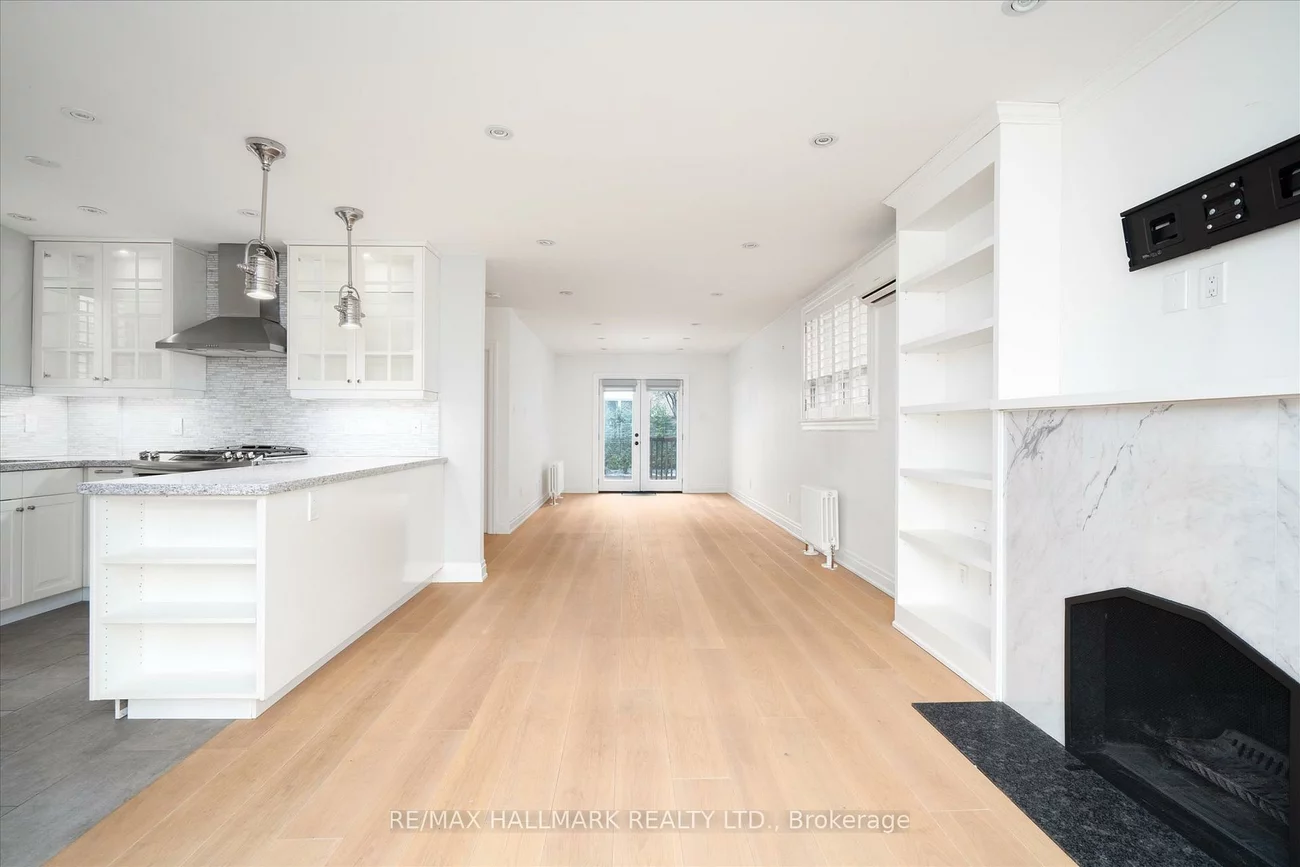 49, Elvina, Mount Pleasant East, Toronto