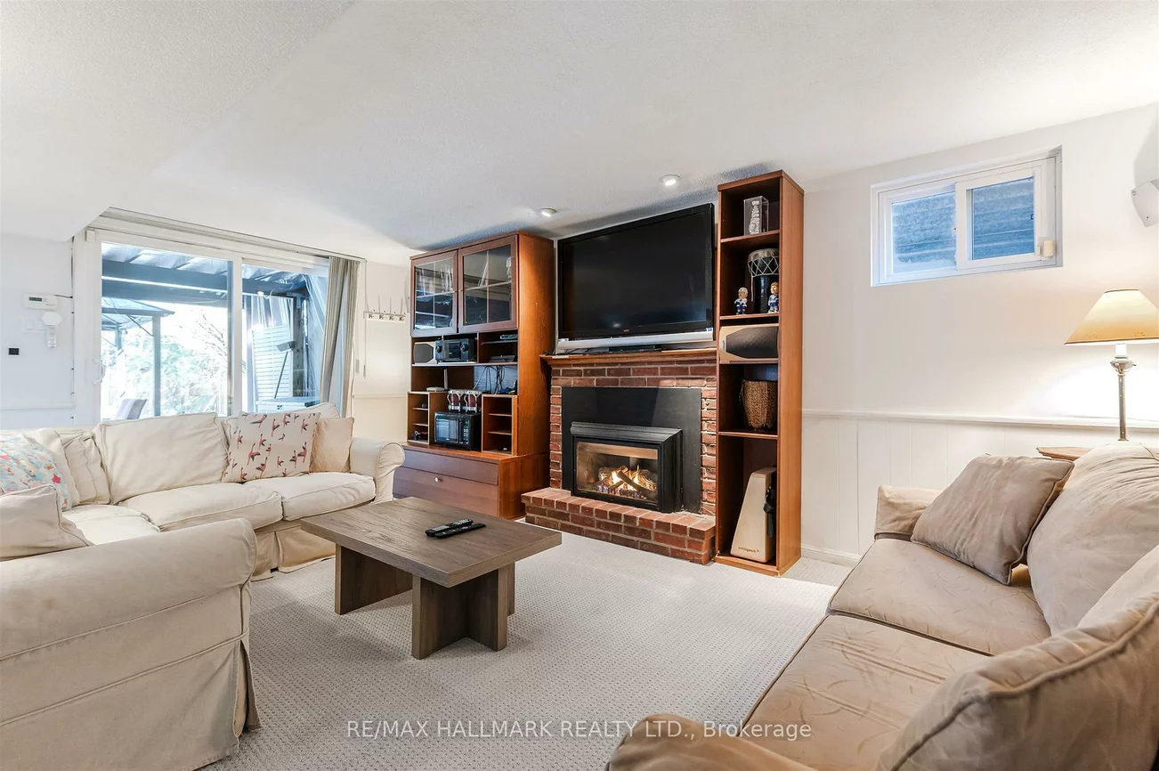 136, Mossgrove, St. Andrew-Windfields, Toronto