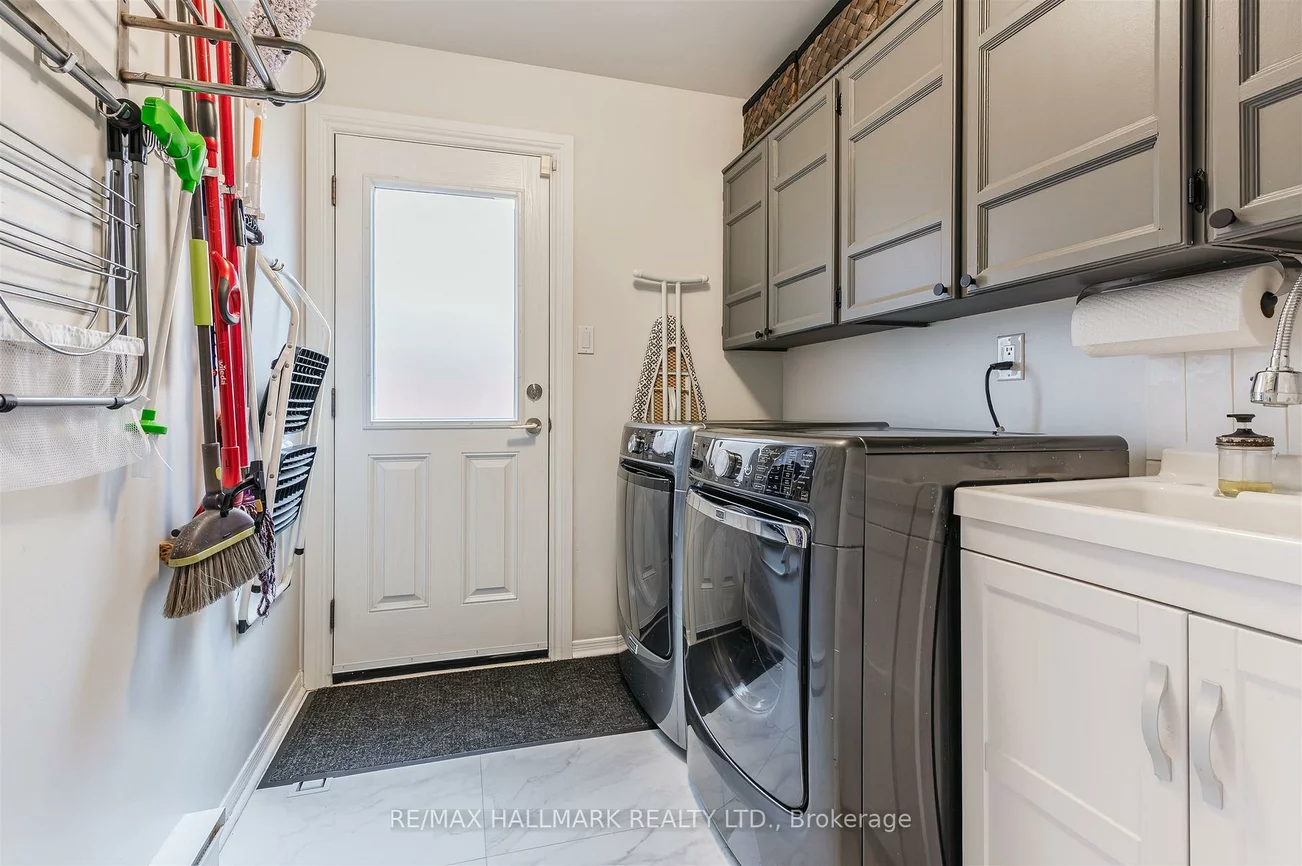 136, Mossgrove, St. Andrew-Windfields, Toronto